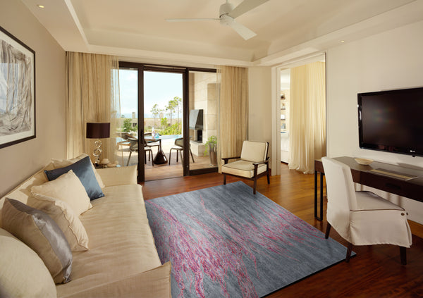 Homeroots 5' X 8' Red And Gray Abstract Hand Tufted Area Rug Red Viscose 565674