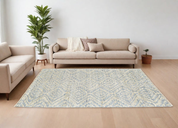 HomeRoots 6' Gray and Ivory Hand-Knotted Wool Southwestern Area Rug - Timeless, Durable, and Stylish Décor 8' X 10' 565695