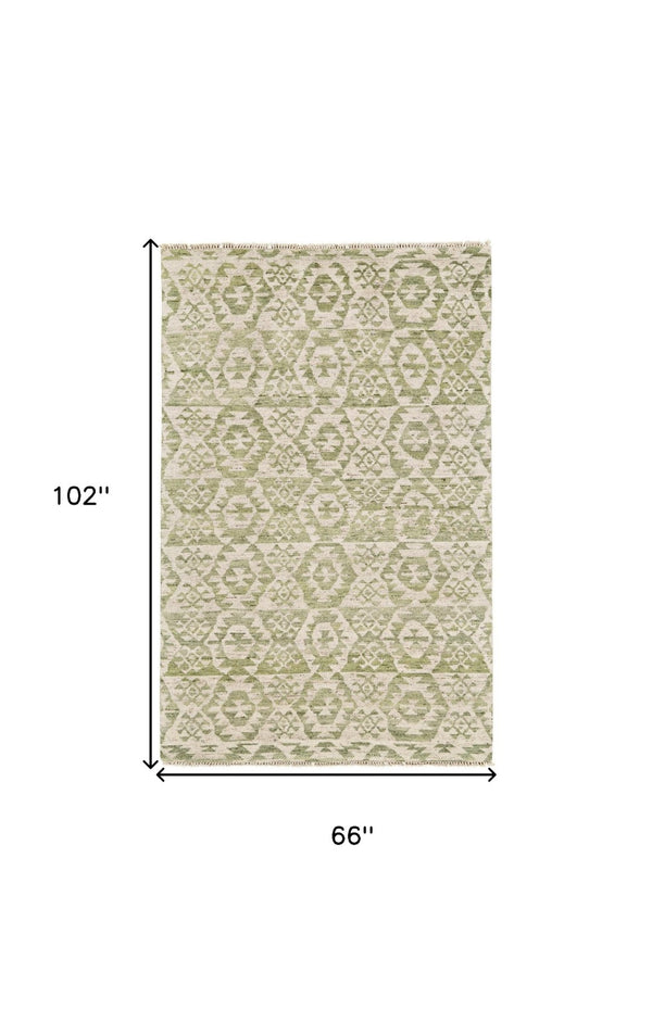 HomeRoots 6' Hand-Knotted Wool Southwestern Area Rug in Green and Ivory - Durable, Stylish, Family-Friendly Decor 6' X 9' 565698