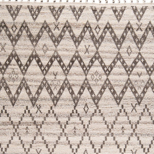HomeRoots 8' Taupe and Ivory Wool Geometric Hand-Knotted Area Rug - Timeless Style for Every Room Decor 9' X 13' 565754