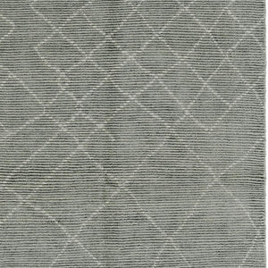 HomeRoots 4' Green Hand-Knotted Wool Area Rug with Geometric Pattern – Soft, Stain-Resistant Comfort for Homes 565755