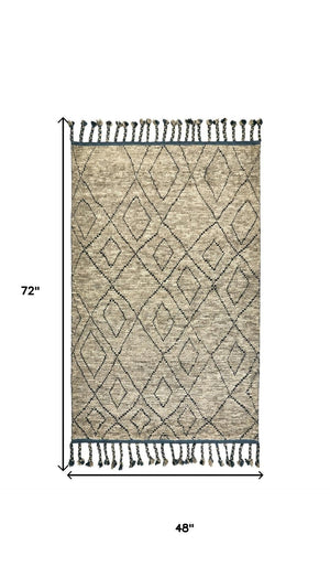 HomeRoots 4' Hand-Knotted Gray Wool Geometric Area Rug - Modern Style, Soft & Stain-Resistant for Family Homes 565764