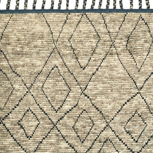 HomeRoots 4' Hand-Knotted Gray Wool Geometric Area Rug - Modern Style, Soft & Stain-Resistant for Family Homes 565764