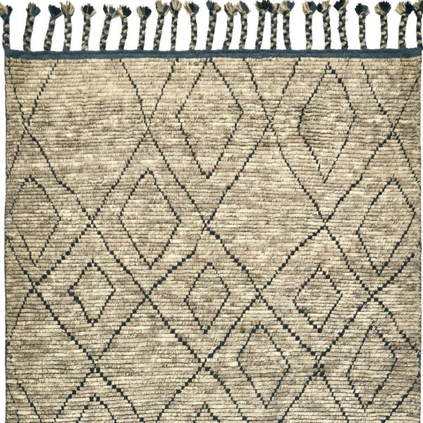 HomeRoots 4' Hand-Knotted Gray Wool Geometric Area Rug - Modern Style, Soft & Stain-Resistant for Family Homes 565764