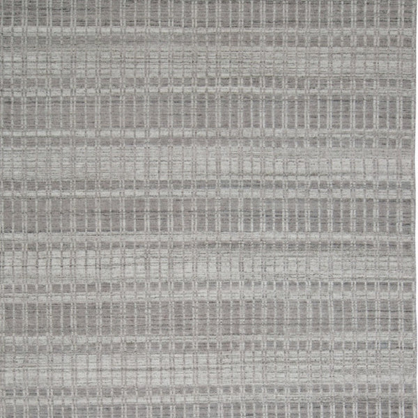 HomeRoots 4' Hand Woven Ivory Geometric Area Rug - Artisan Crafted Wool Blend for Modern Home Decor Accent 4' X 6' 565779