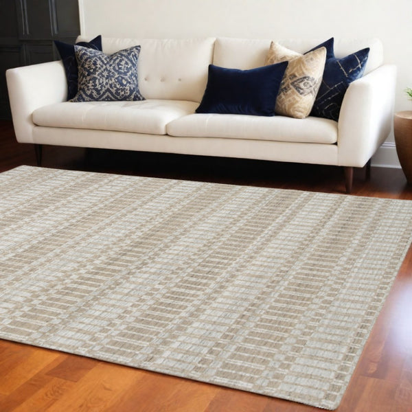 HomeRoots 4' Hand Woven Ivory Geometric Area Rug - Artisan Crafted Wool Blend for Modern Home Decor Accent Gray 565782