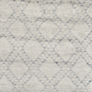 HomeRoots 6' Gray and Ivory Geometric Hand-Knotted Area Rug - Timeless Elegance for Modern and Classic Spaces 6' X 9' 565848