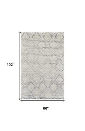 HomeRoots 6' Gray and Ivory Geometric Hand-Knotted Area Rug - Timeless Elegance for Modern and Classic Spaces 6' X 9' 565848