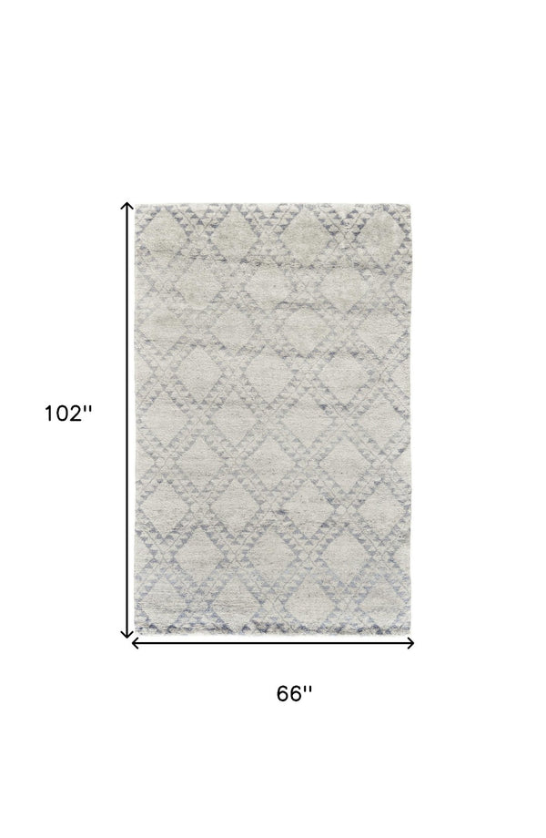 HomeRoots 6' Gray and Ivory Geometric Hand-Knotted Area Rug - Timeless Elegance for Modern and Classic Spaces 6' X 9' 565848