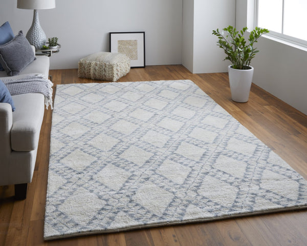 HomeRoots 6' Gray and Ivory Geometric Hand-Knotted Area Rug - Timeless Elegance for Modern and Classic Spaces 6' X 9' 565848