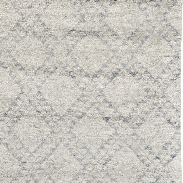 HomeRoots 6' Gray and Ivory Geometric Hand-Knotted Area Rug - Timeless Elegance for Modern and Classic Spaces 8' X 10' 565849