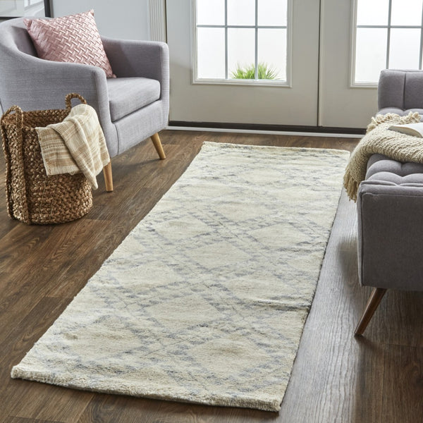 HomeRoots 6' Gray and Ivory Geometric Hand-Knotted Area Rug - Timeless Elegance for Modern and Classic Spaces 8' Runner 565850