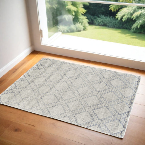 HomeRoots 6' Gray and Ivory Geometric Hand-Knotted Area Rug - Timeless Elegance for Modern and Classic Spaces 2' X 3' 565851
