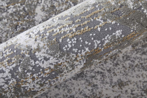 HomeRoots 5' Gray and Silver Abstract Area Rug - Durable, Stain-Resistant Design for Modern Elegance 8' Runner 565874