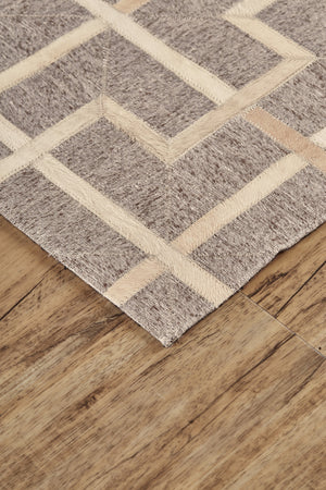 Homeroots 5' X 8' Tan And Ivory Geometric Hand Woven Area Rug Brown Viscose 565879
