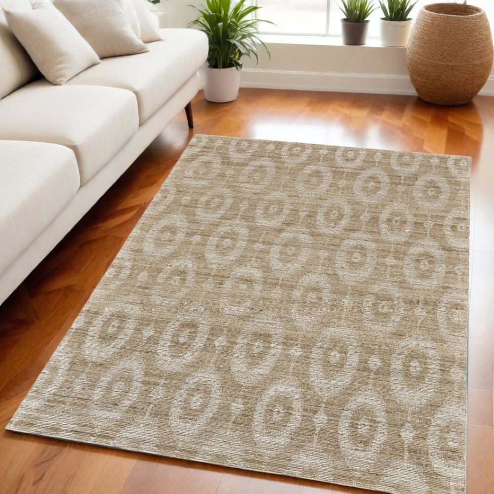 HomeRoots 5' Hand-Woven Taupe and Tan Geometric Area Rug – Modern, Durable, Stylish for Any Room Decor Gray 565902