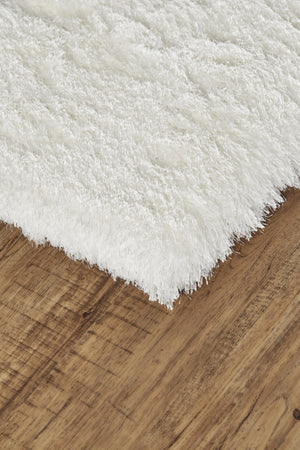 HomeRoots 5' Tan Shag Hand-Tufted Area Rug - Luxurious Soft Texture for Modern & Traditional Home Decor 5' X 8' 565921