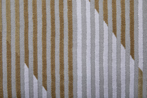 Homeroots 8' X 11' White Gray And Gold Geometric Power Loom Area Rug Gold Polypropylene 565929