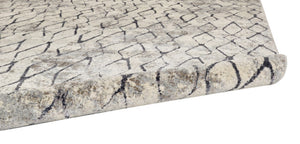 HomeRoots 8' Gray and Ivory Geometric Area Rug – Durable, Stain-Resistant Design for Stylish Living Spaces 8' X 10' 565955