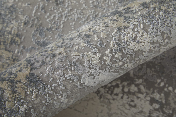 Homeroots 10' Gray Abstract Power Loom Runner Rug With Fringe Taupe Viscose 566007