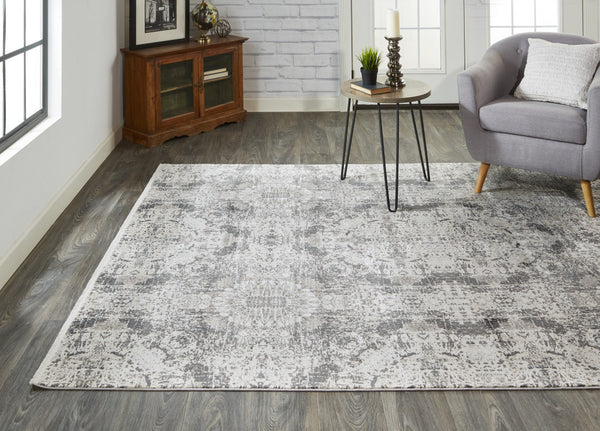 Homeroots 5' X 8' Ivory Taupe And Gray Abstract Power Loom Distressed Area Rug With Fringe Gray Viscose 566073
