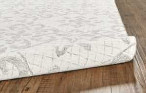 HomeRoots 5' Hand-Tufted Wool Area Rug with Floral Ivory and Gray Design for Timeless Elegance and Durability 5' X 8' 566116