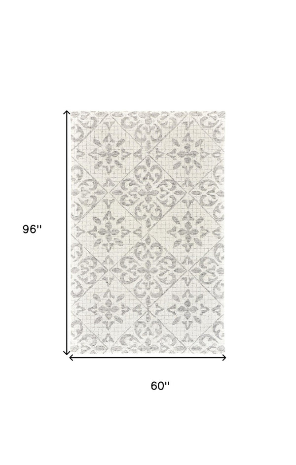 HomeRoots 5' Hand-Tufted Wool Area Rug with Floral Ivory and Gray Design for Timeless Elegance and Durability 5' X 8' 566116