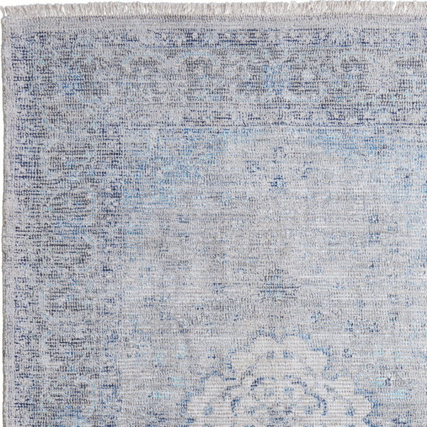 HomeRoots 4' Hand-Woven Distressed Oriental Area Rug in Gray, Blue, and Ivory with Classic Fringe Detail 4' X 6' 566157