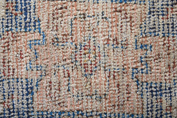 HomeRoots 4' Hand-Woven Distressed Abstract Area Rug in Rich Red, Blue & Ivory - Artisan Crafted Elegance 5' X 8' 566164