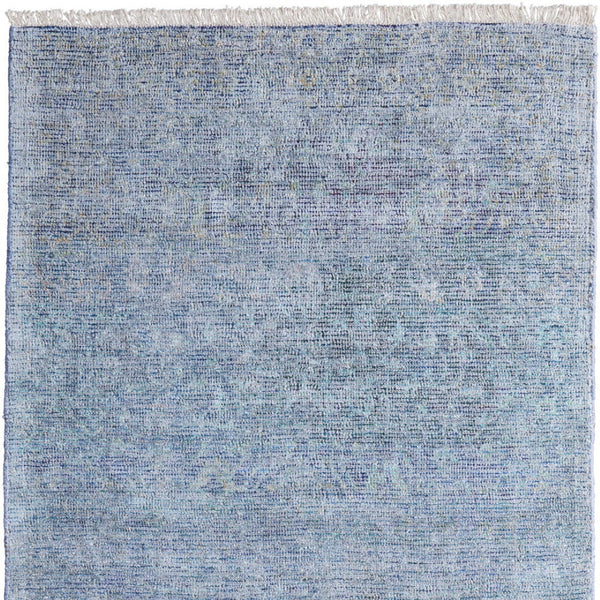 HomeRoots 5' Hand Woven Blue and Gray Abstract Area Rug with Distressed Finish and Stylish Fringed Edges 5' X 8' 566193