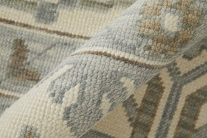 HomeRoots 4' Hand-Knotted Wool Area Rug with Floral Design and Tassel Fringe for Timeless Home Décor 4' X 6' 566286