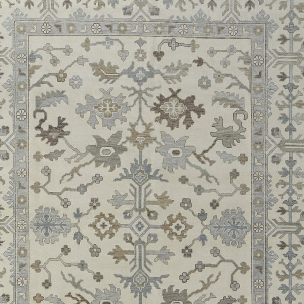 HomeRoots 4' Hand-Knotted Wool Area Rug with Floral Design and Tassel Fringe for Timeless Home Décor 8' X 10' 566288