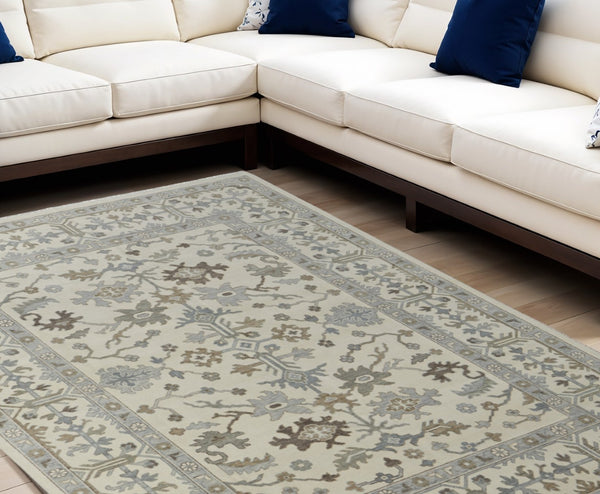 HomeRoots 4' Hand-Knotted Wool Area Rug with Floral Design and Tassel Fringe for Timeless Home Décor 8' X 12' 566289
