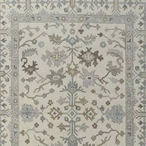 HomeRoots 4' Hand-Knotted Wool Area Rug with Floral Design and Tassel Fringe for Timeless Home Décor 8' X 12' 566289