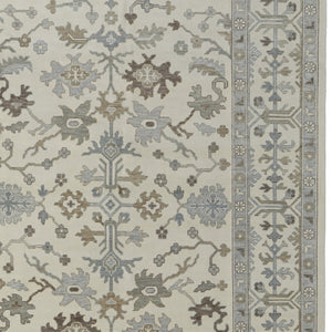 HomeRoots 4' Hand-Knotted Wool Area Rug with Floral Design and Tassel Fringe for Timeless Home Décor 9' X 13' 566290