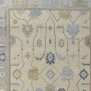 HomeRoots 4' Hand-Knotted Wool Area Rug with Floral Design in Gray, Ivory, and Blue – Timeless Elegance! 4' X 6' 566292