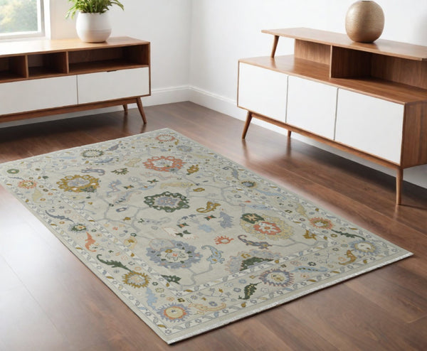 HomeRoots 4' Hand-Knotted Wool Area Rug with Floral Design in Gray, Ivory, and Gold - Cozy Elegance for Any Room 4' X 6' 566322