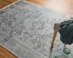 HomeRoots 4' Luxurious Gray and Silver Oriental Area Rug - Vintage Style, Durable Power Loom Construction 7' X 10' 566361
