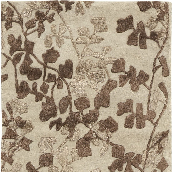 HomeRoots 5' Elegant Hand-Tufted Floral Area Rug in Soft Taupe and Rich Brown for Timeless Home Décor 8' Runner 566381