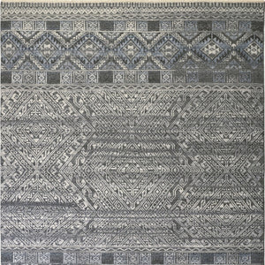 HomeRoots 6' Gray and Ivory Geometric Hand-Knotted Area Rug - Modern Style, Durable Wool Blend, Unique Design 6' X 9' 566384