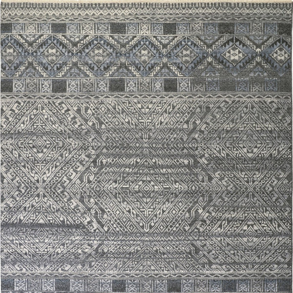 HomeRoots 6' Gray and Ivory Geometric Hand-Knotted Area Rug - Modern Style, Durable Wool Blend, Unique Design 6' X 9' 566384