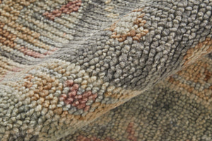HomeRoots 4' Gray and Gold Hand-Knotted Wool Oriental Area Rug with Elegant Fringe for Timeless Home Style 6' X 9' 566402