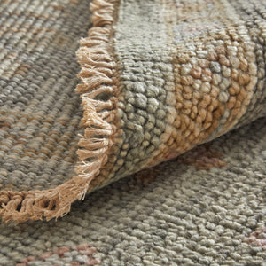 HomeRoots 4' Gray and Gold Hand-Knotted Wool Oriental Area Rug with Elegant Fringe for Timeless Home Style 8' X 10' 566403
