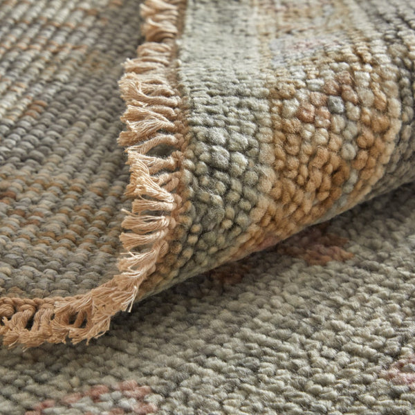 HomeRoots 4' Gray and Gold Hand-Knotted Wool Oriental Area Rug with Elegant Fringe for Timeless Home Style 9' X 13' 566405