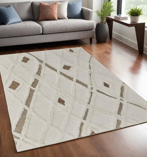 HomeRoots 4' Wool Geometric Area Rug in Ivory, Taupe & Brown - Hand-Tufted, Soft, Durable, Stylish Design 5' X 8' 566450