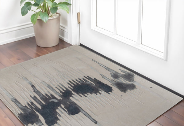 HomeRoots 4' Modern Abstract Hand-Tufted Area Rug in Gray, Ivory, and Blue - Calming Elegance for Any Room 2' X 3' 566462