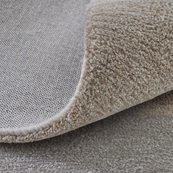 Homeroots 10' X 14' Gray And Ivory Abstract Hand Tufted Area Rug Ivory Wool Blend 566516