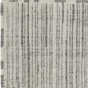 HomeRoots 4' Hand-Woven Wool Area Rug in Gray and Ivory Stripes – Elegant, Durable, Stain-Resistant Design 6' X 9' 566529