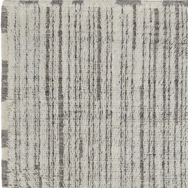 HomeRoots 4' Hand-Woven Wool Area Rug in Gray and Ivory Stripes – Elegant, Durable, Stain-Resistant Design 6' X 9' 566529