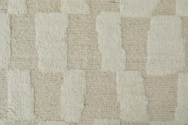HomeRoots 4' Hand-Woven Ivory Wool Geometric Area Rug – Timeless Texture for Stylish Home Décor & Comfort 2' X 3' 566543